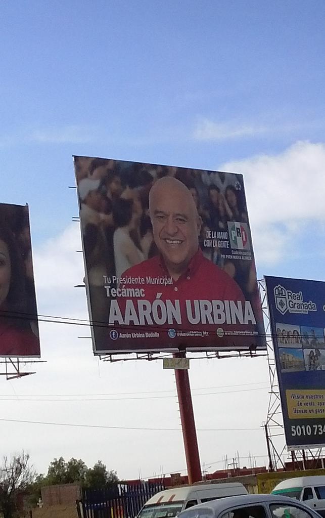 RaulZav42594590's tweet photo. #MeCaeQue estamos hartos de que sea otra vez presidente municipal de Tecamac a creado su fortuna por corrupto http://t.co/p2fgMKXVEq