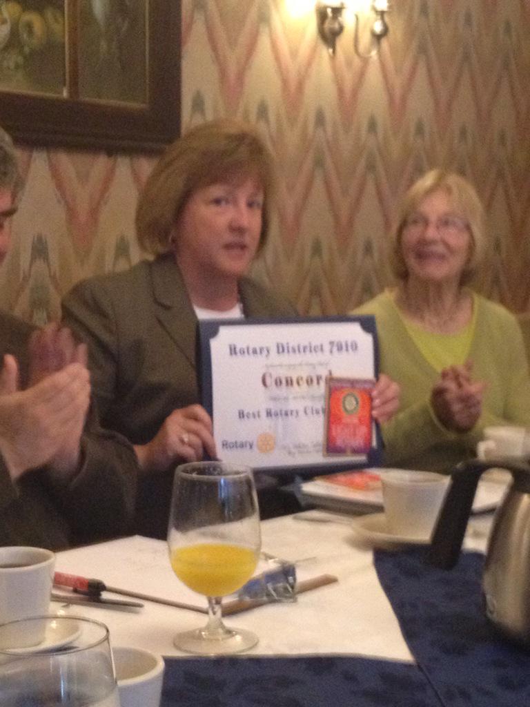 At 5/19 mtg Pres. Sheila Watts displayed Concord's Club of the Year Award 2014-2015 for District 7910. Congrats!