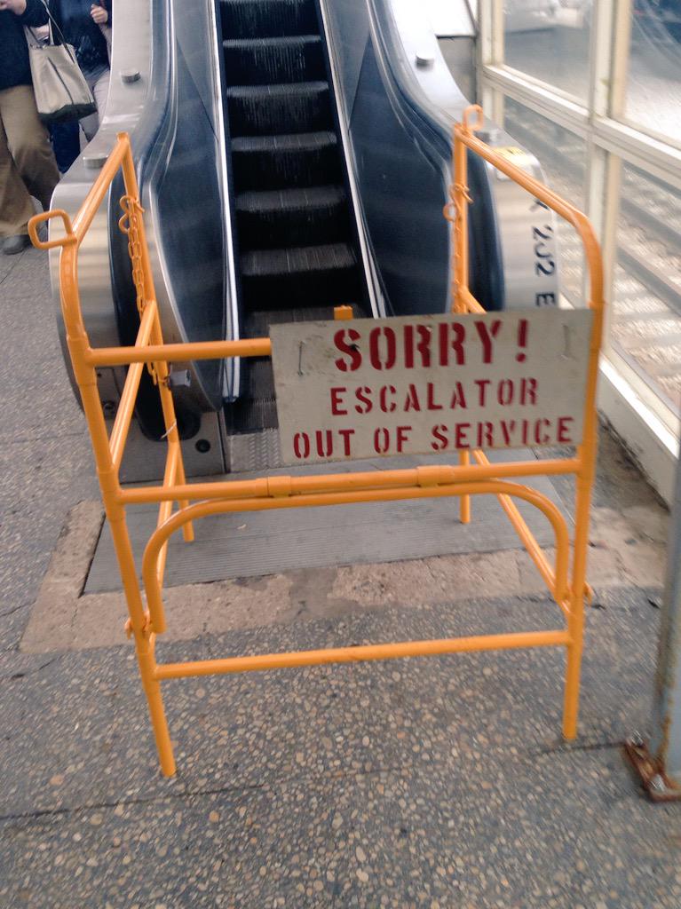 atwinking's tweet photo. Recent knee surgery=this gift from the @cta this morning.  #stairs #physical therapy #Schadenfreude http://t.co/DcAGbQsLay