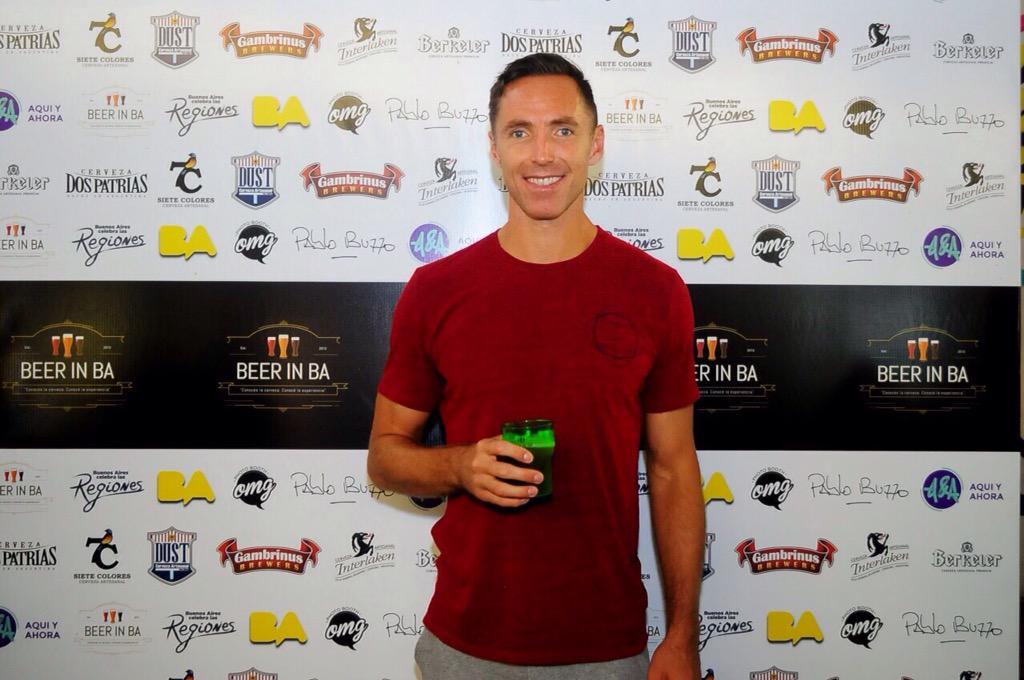 Nos visito un numero 1 de la #NBA <a href="/SteveNash/">Steve Nash</a> Thank you Steve for your nice visit to Beer in BA last Saturday! Cc