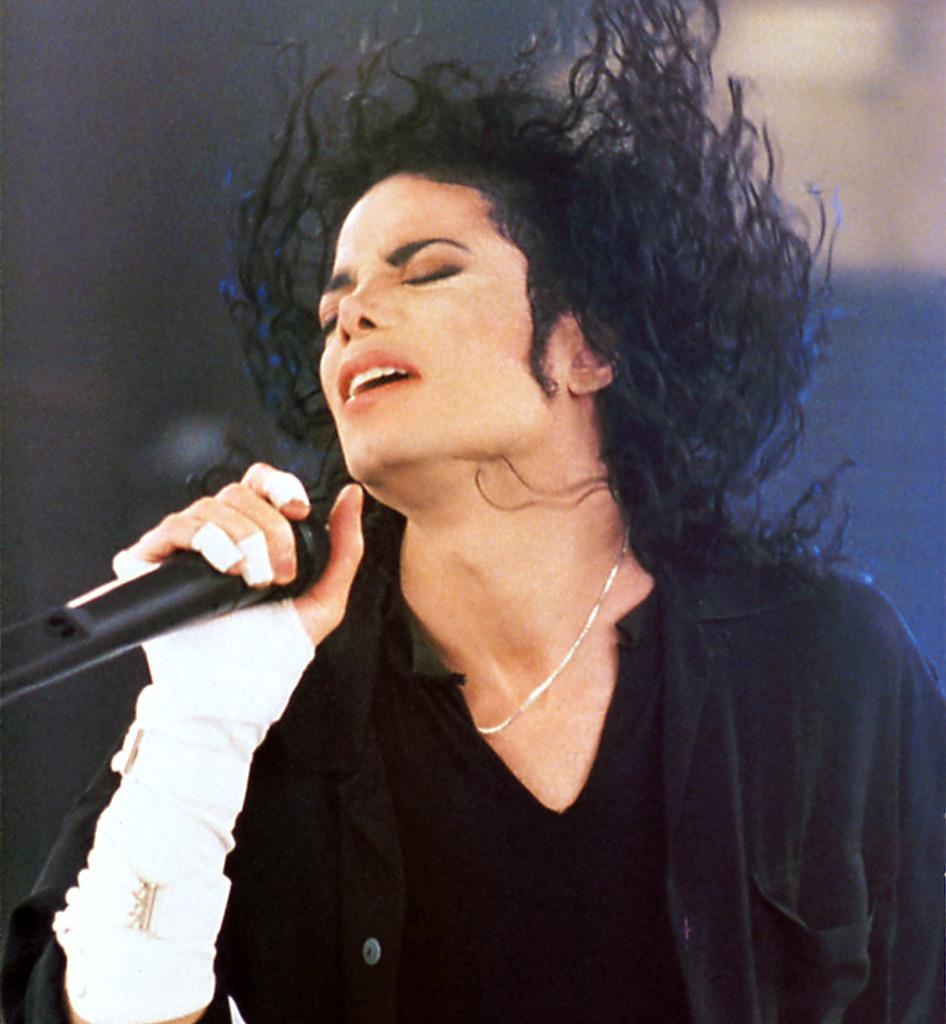 MJDailyFanPage tweet picture