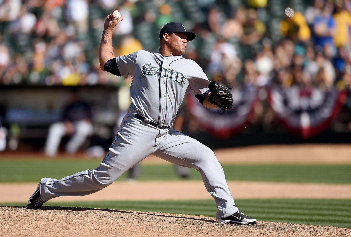 #Cubs acquired RHP Yoervis Medina from the #Mariners for C Welington Castillo. Medina will report to Triple-A Iowa.