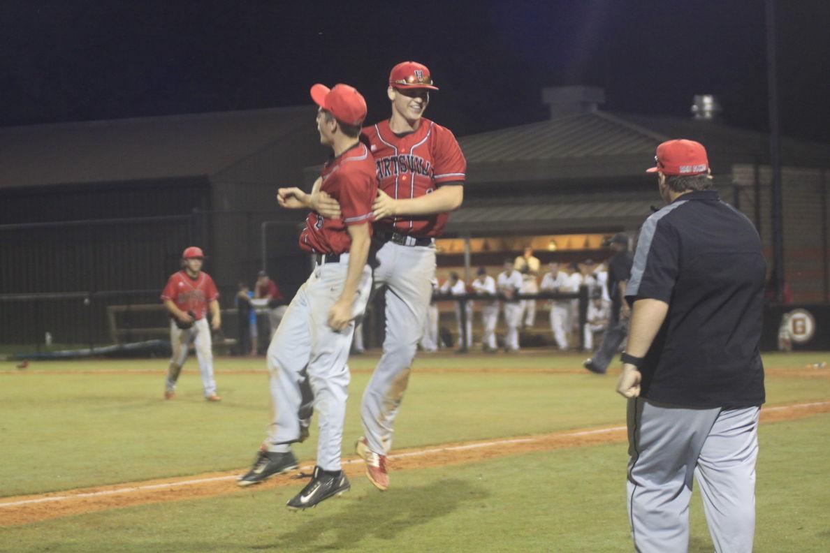 LouatTheState's tweet photo. Hartsville battles back from loser's bracket to earn second straight trip to title series http://t.co/ZoPNiwqbFH http://t.co/4KyuIge0oL
