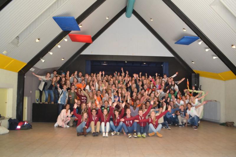 JSVU's tweet photo. Mentoren gezocht voor het JSVU Introductieweekend 2015! Stuur een mail naar introductie@jsvu.nl met je naam en 06! http://t.co/NhKoJ5zQTr