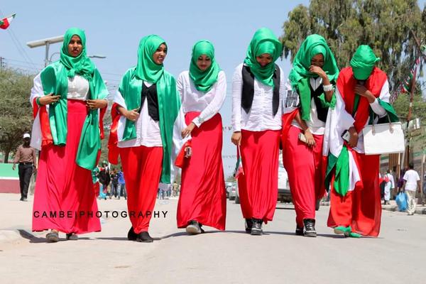 mubmal's tweet photo. @Somaliland 18 May best Picture ever.............................. http://t.co/mNxsgOVTP0