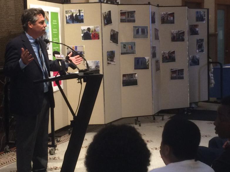 MKE_CC's tweet photo. #MKECC President Murphy addressing anti-graffiti kick-off event - praises efforts of West Side Academy students http://t.co/Zx460pw9qR