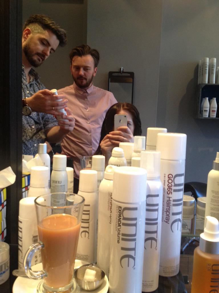Getting a sneaky preview of some amazing new hair products <a href="/UNITEHAIRUK/">Unite</a> <a href="/natasharose4/">natasha rose</a> in @DeStijlHair #hair #dublin