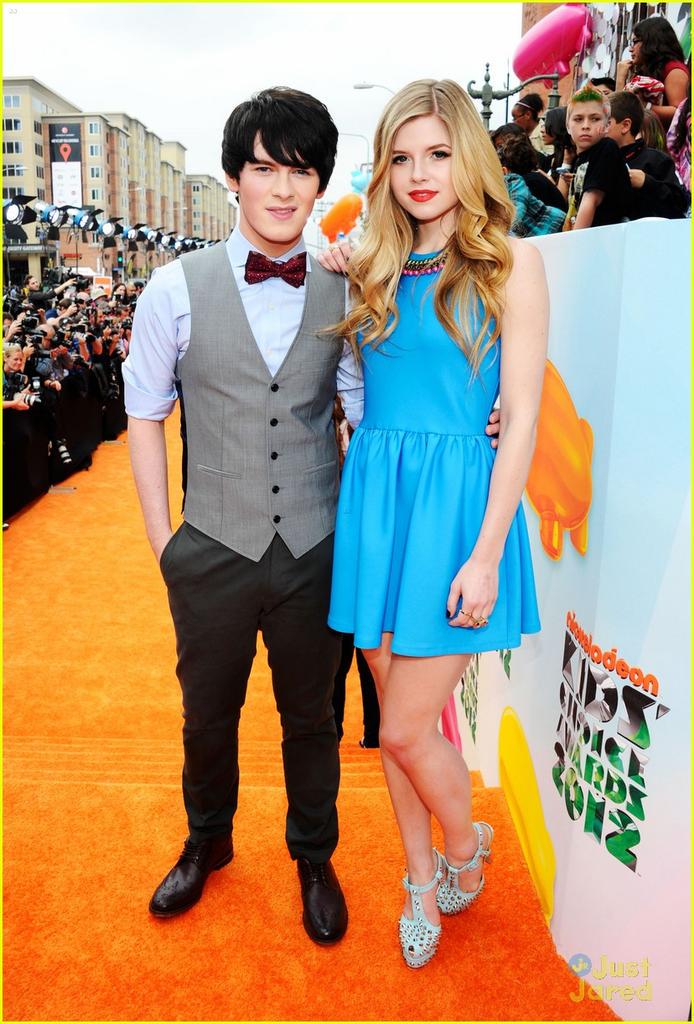 p_vanja's tweet photo. @BradKavanagh   and @anamulvoyten   i love both http://t.co/j0KL7UC0pV