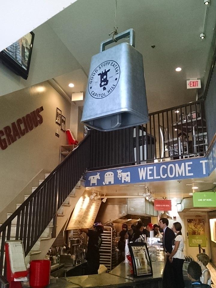 AnyGivenSundae's tweet photo. We have MORE COWBELL for our favorite MarCom Director, Happy birthday Rochelle Darman @MarchofDimesFL #modfl http://t.co/AMo9F7q6Gz