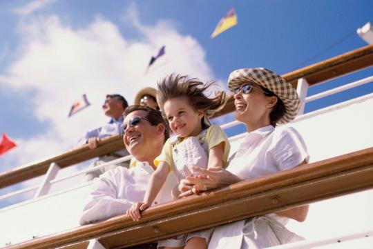27 Secrets Cruise Lines won't tell you. Who knew? ow.ly/MytfO  #cruisesecrets