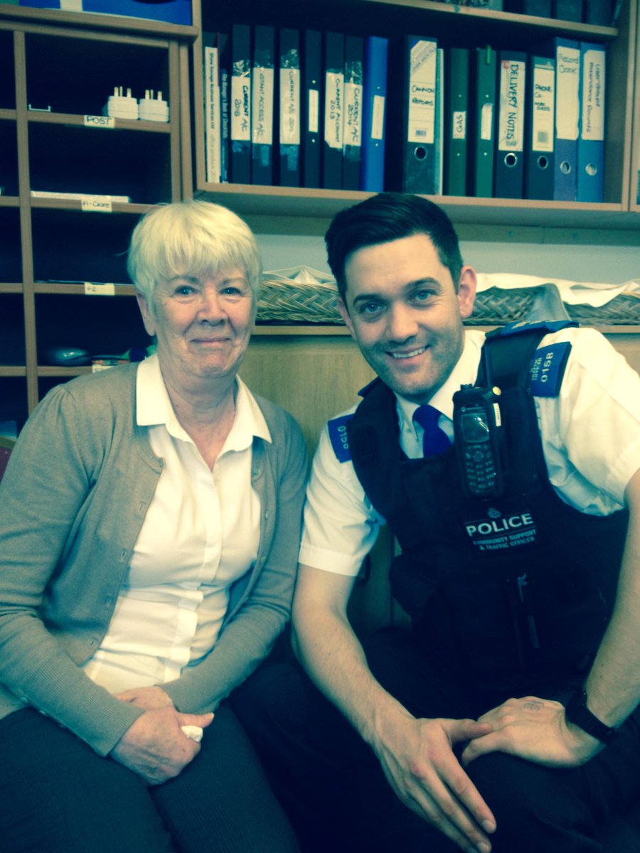 WaltonCorner's tweet photo. Nice to catch up with @MerPolWaltonLn today. Long time no see! http://t.co/AnccR42Skr