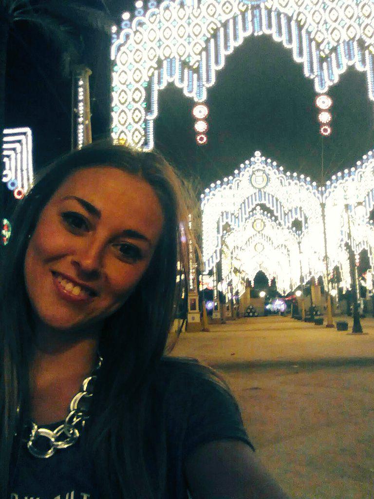 MariaMartineV89's tweet photo. Hasta el año q viene bonita!!! http://t.co/PFpS5CX0go