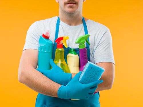 RomieTheRealtor's tweet photo. Gearing up for some #springcleaning? Follow this checklist to get it done in no time! http://t.co/uHBalA7Gav #hgtv http://t.co/z6RGTvtcxq