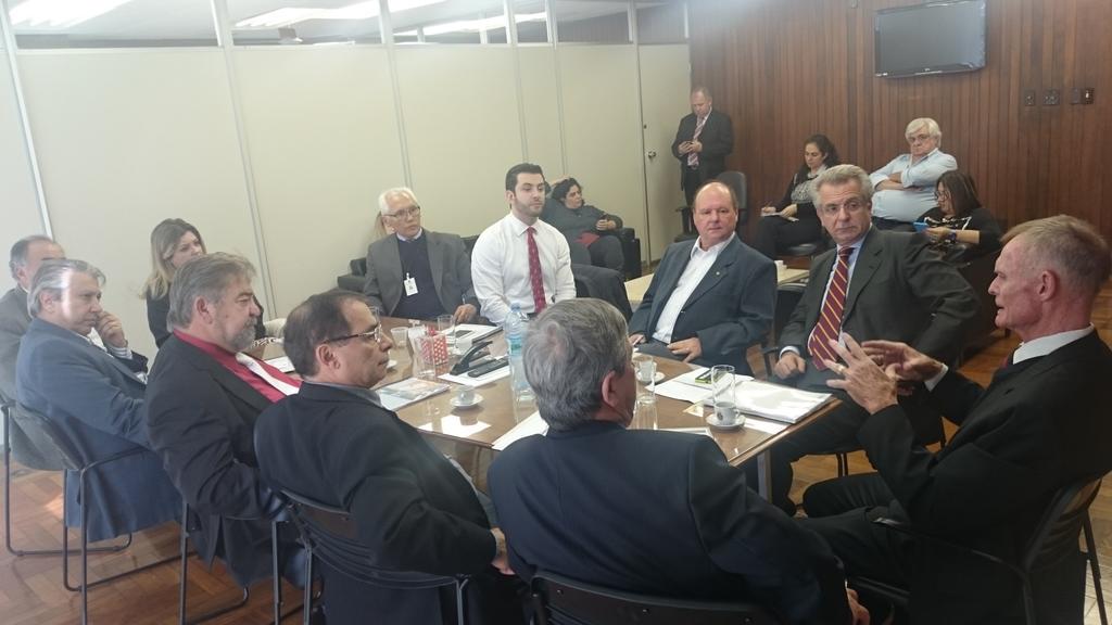 Secretário de Educação do Estado de São Paulo participa neste momento da Reunião de Bancada dos Vereadores do PSDB