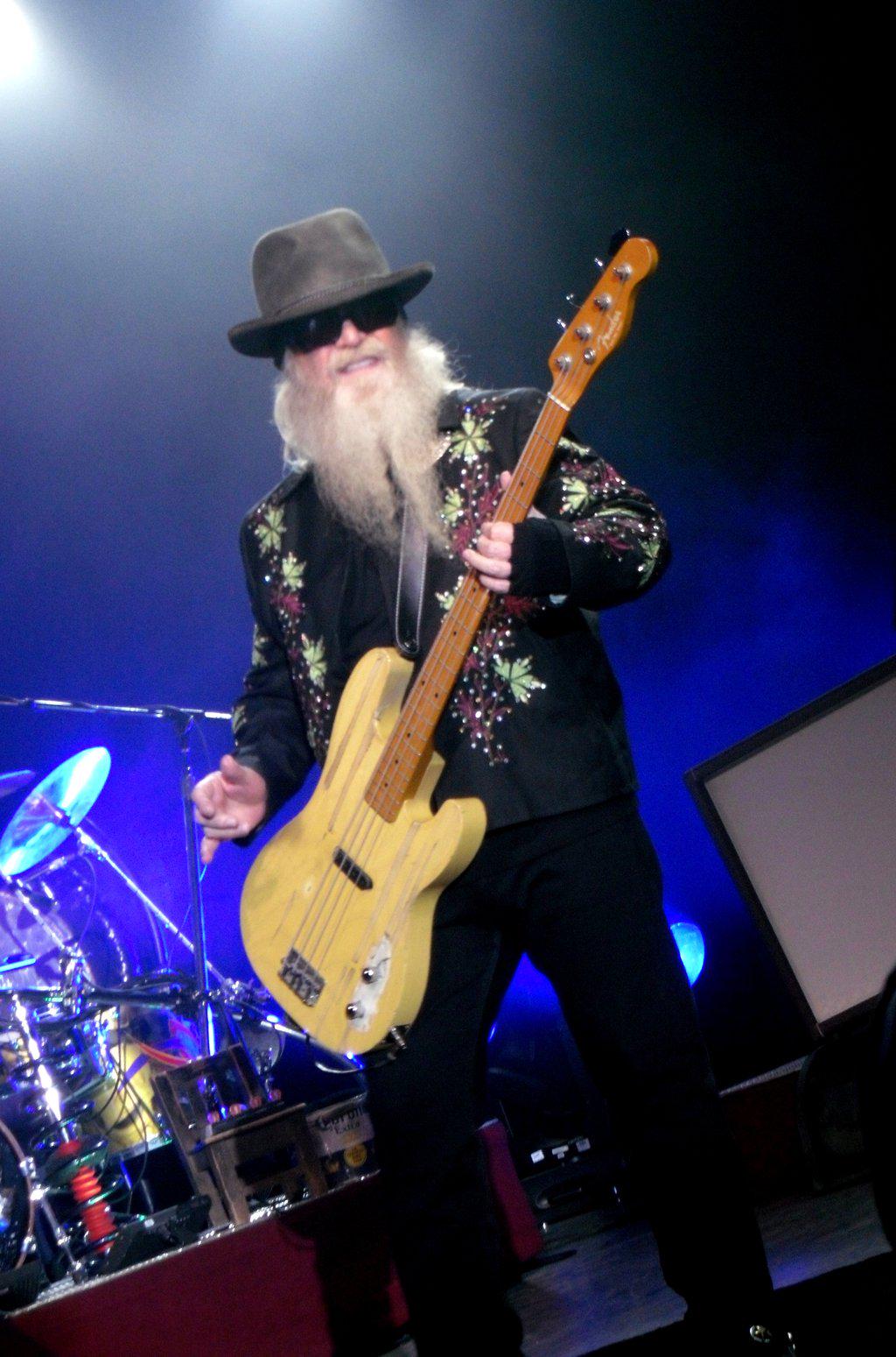 Happy 66th birthday Dusty Hill, bassist for      