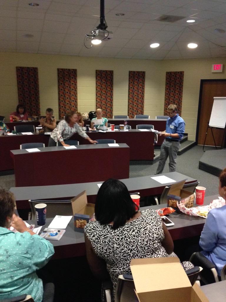 ConnectYP's tweet photo. Our chair, Andy, is plugging CYP to local HR mangers! #engage #or #yopro http://t.co/6a2p0AYKKP