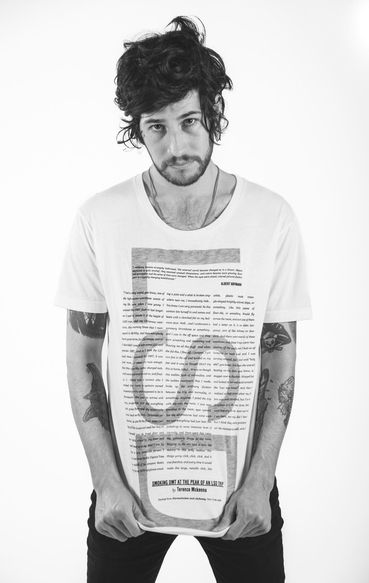StreetAL's tweet photo. La más reciente línea de t-shirts de  @bangburo puede ser tuya ¡Descubre cómo! http://t.co/LTJXdhCXNw http://t.co/NVrwug8CUd