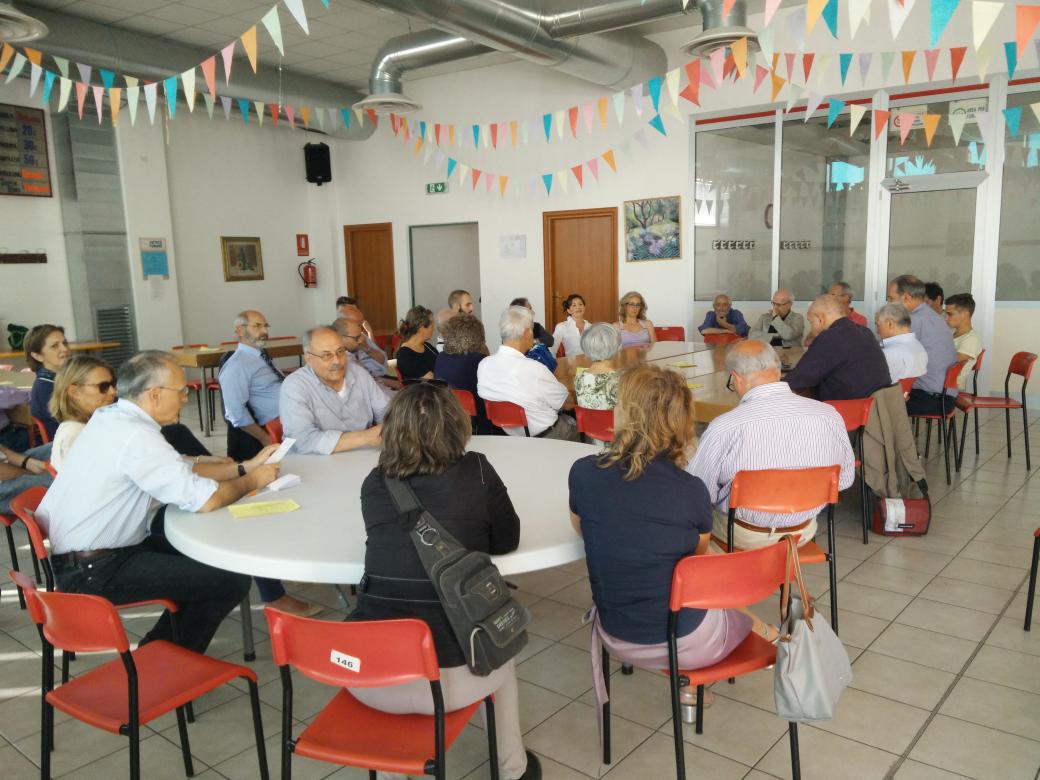 Filiera corta ed eccellenza alimentare: parliamone insieme! <a href="/BartoliniLb/">Luciano Bartolini</a> <a href="/esposito015/">MariaGrazia Esposito</a>