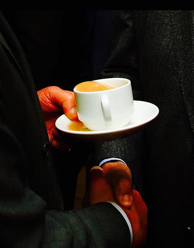 GerryAdamsSF's tweet photo. Ag buaileadh le cheile. Cupan Tae Stairuil? http://t.co/It3AKDMflG