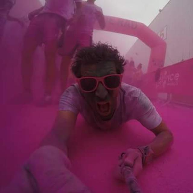 RunnerLife35's tweet photo. Je.suis prêt à apporter un brin de folie à cette équipe #teamUR  #URNike http://t.co/f9cq58jcy3