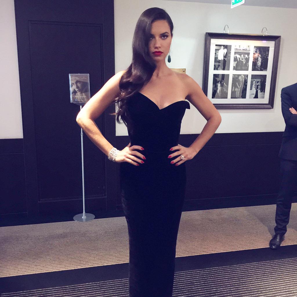 Embedded image permalink