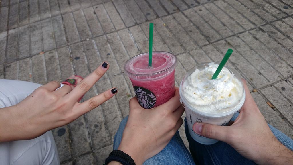 albertomc94's tweet photo. Los post-examenes saben mejor @Riitamr http://t.co/qQdnGIiznX