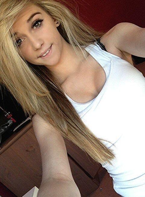 LucyBrookesxx's tweet image. RT if you are as happy as me right now!&amp;lt;3