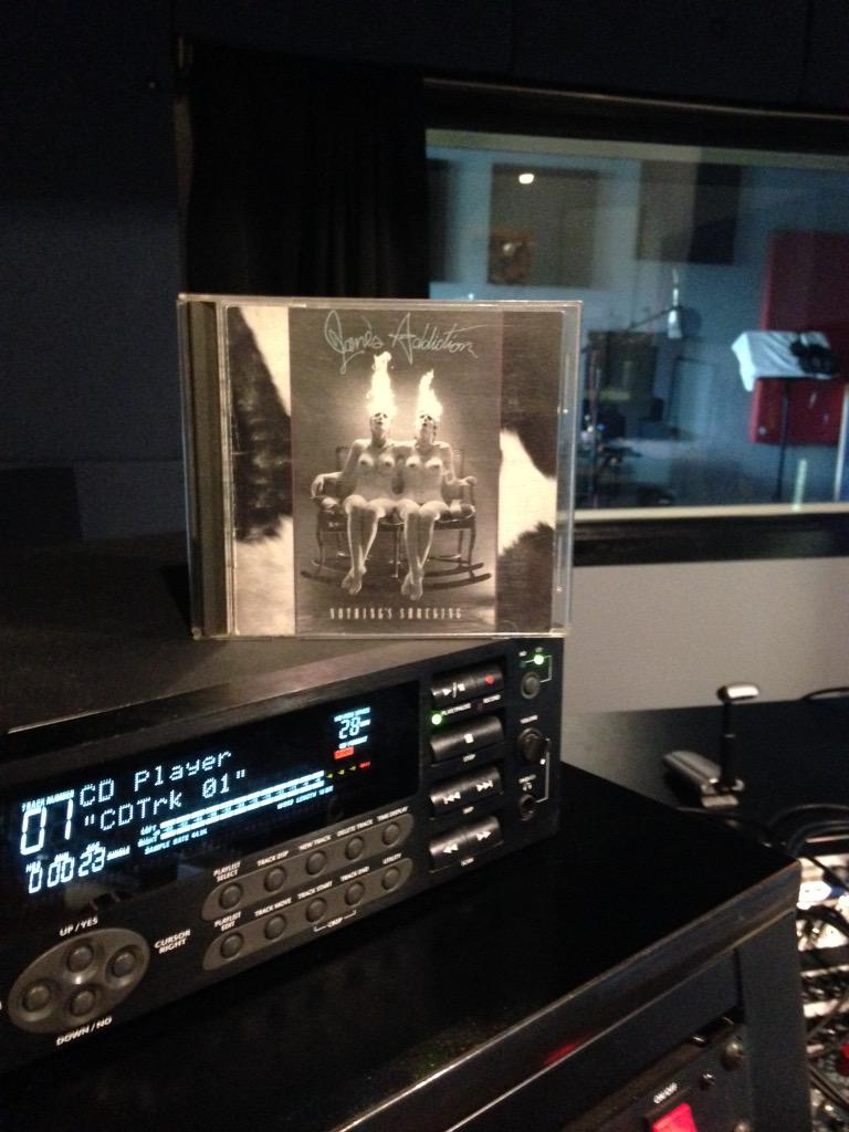 frequency2010's tweet image. Gearing up for Jane's Addiction at the Capitol tonight. #nothingsshocking @perryfarrell @janesaddiction @DaveNavarro