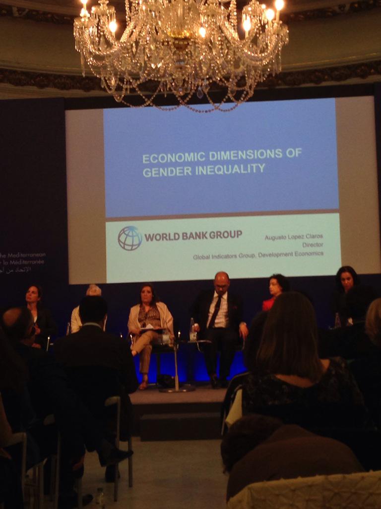 MSalimi_'s tweet photo. @alopezclaros director of #GlobalIndicators at @WorldBank explains d connection btw #GenderEquality & #EconomicGrowth http://t.co/O8Ld9IKvuv