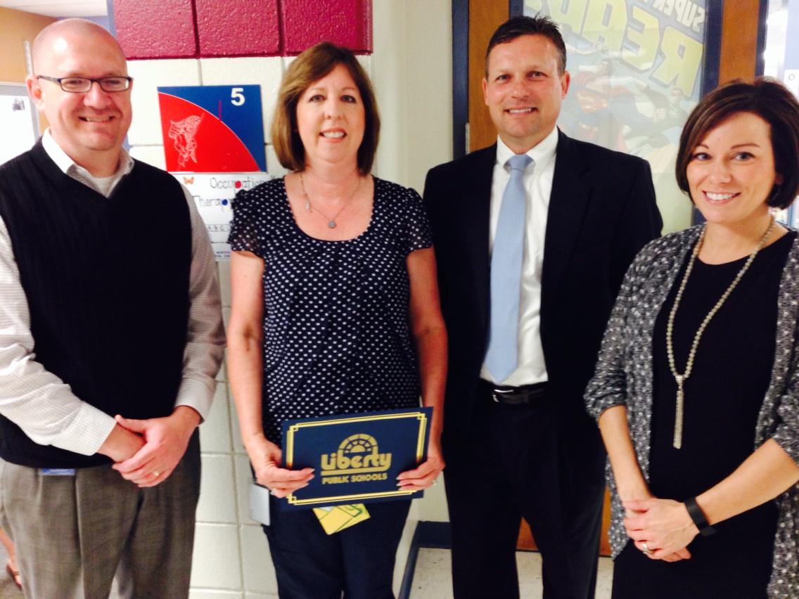 LIBERTYSCHOOLS's tweet photo. Occupational Therapist Linda McCormick presented with a SOAR Award this morning!  @MHPatriot @heritagescoop #lpsleads http://t.co/CKOiP8bYJX