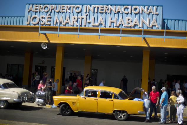 Can't wait for the Cuba Travel Seminar to arrive in Havana! Who's going to see the first classic car? #CLUStudyAbroad
