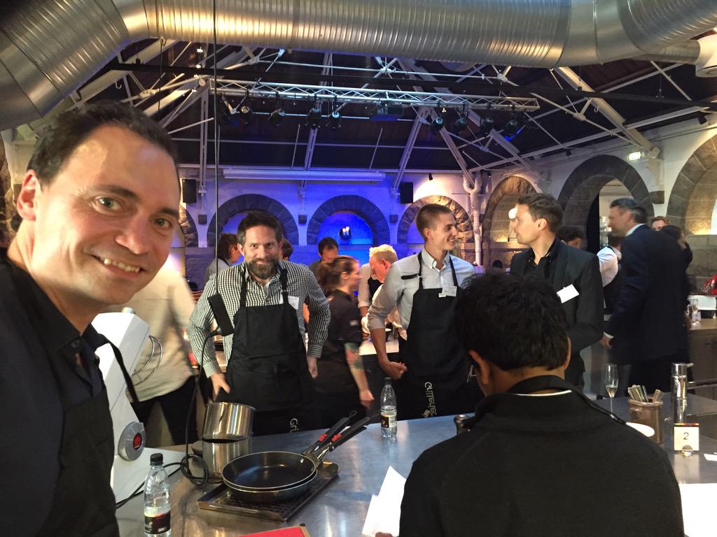 KlausNyengaard's tweet photo. Awesome: 65 tech entrepreneurs + VC's cook food TOGETHER #Techbbq15 #cphftw, we might be dead w/food poisining tom http://t.co/FPIXZZsIHF