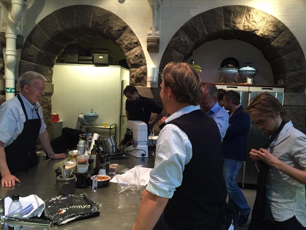 KlausNyengaard's tweet photo. Awesome: 65 tech entrepreneurs + VC's cook food TOGETHER #Techbbq15 #cphftw, we might be dead w/food poisining tom http://t.co/FPIXZZsIHF