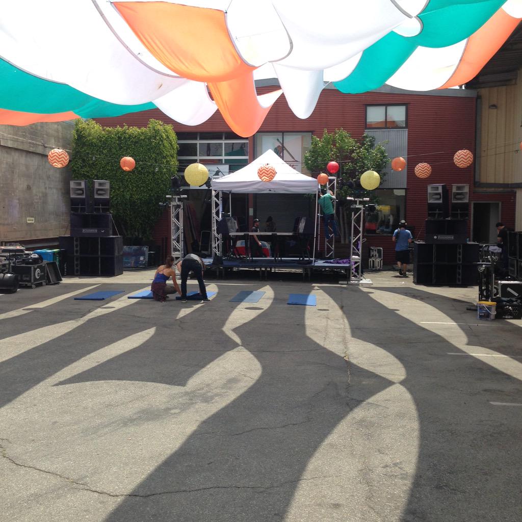 FUNKWORKS's tweet photo. What a busy weekend we had!! ☺️ #FunktionOne #Funkworks #LosAngeles http://t.co/PNPoppyywm