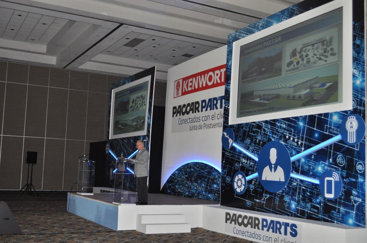 RevistaAT2000's tweet photo. PACCAR Parts, Conectando con el Cliente http://t.co/8YhxkLjeKk http://t.co/Adn7ma5bTH