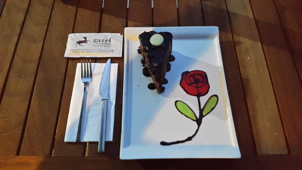 Enfes tatlı seçenekleri ile Gazel İstanbul