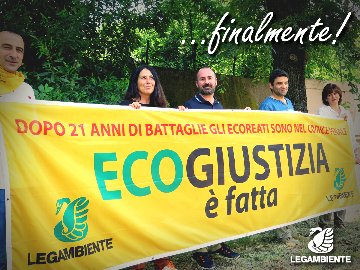 Legambiente's tweet photo. Dopo 21 anni di attesa, gli #ecoreati sono finalmente nel codice penale!
#Ecogiustiziaèfatta!! http://t.co/FLc6m98MzV