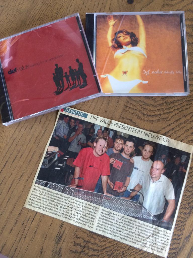 Klisse's tweet photo. Cd-rek terugzetten #nostalgie #defvalue @mulierke77 @mobydacat @PedroDendooven #marino http://t.co/5nMYfa84PJ