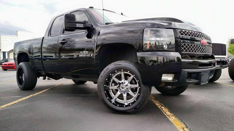 TheDieselBunny's tweet photo. #TruckTuesday #Illicit #FleecePerformance #ThoroughbredDiesel #Exergy #FuelMavericks #420s #PrettyinPink #DynoQueen http://t.co/4cK89fkKMj