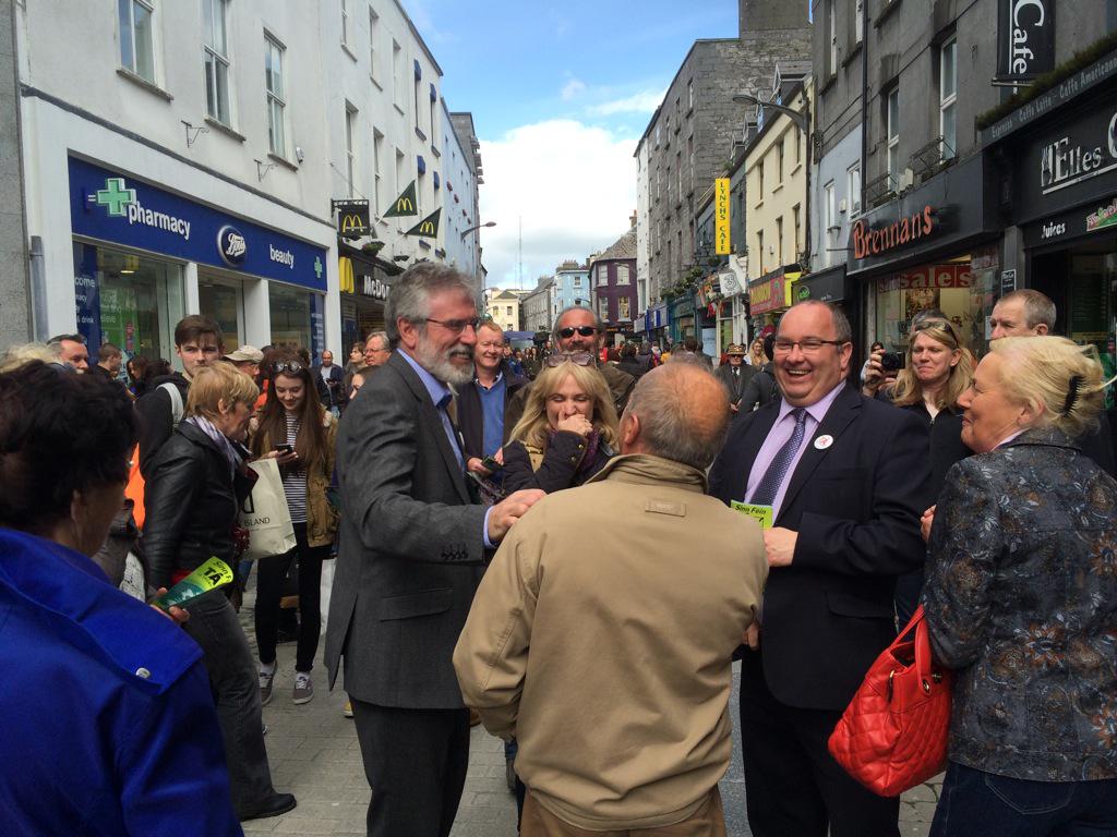 richardgmcauley's tweet image. Following the meeting in Galway University today Gerry Adams and team went canvassing for a Yes Vote on Friday.