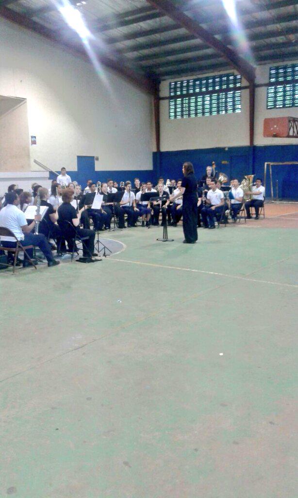 Attacca_SW's tweet photo. Ensamble UWS Symphonic Band &amp; Banda de Concierto del MCO. @Attacca_SW @BMVRG http://t.co/WlfjmIoxVE