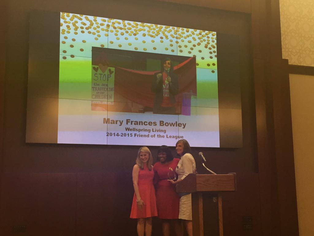 caraturanosnow's tweet photo. Congrats @marybowley of @WellspringLivin @jlatlanta Friend of the Year. @StaceyChavis @Andrea_NSmith #JLATransforms http://t.co/dWnsmg9x9W