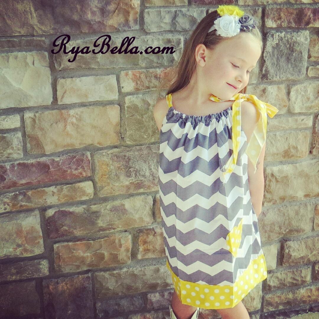 Rya_Bella's tweet photo. Love this gray chevron pillowcase dress!  Now only $11.99 on http://t.co/G8IIR4VIPD! #RyaBella #lilcountrygirl #sale http://t.co/ft4MyJZGuo