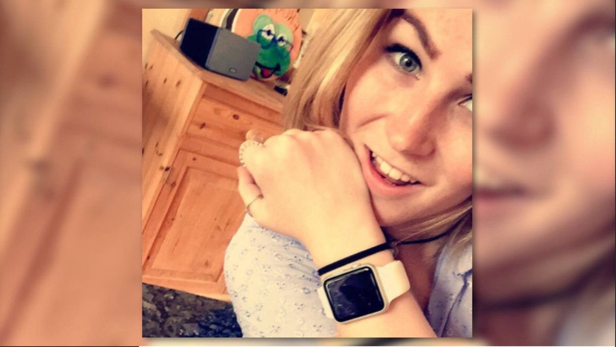 DHN_News's tweet photo. The @APPLEOFFIClAL watch doesn't just look nice! See how it's changing #DeafBlind ppl's lives http://t.co/S2GTKftYhr http://t.co/pvgGkGX6Jj