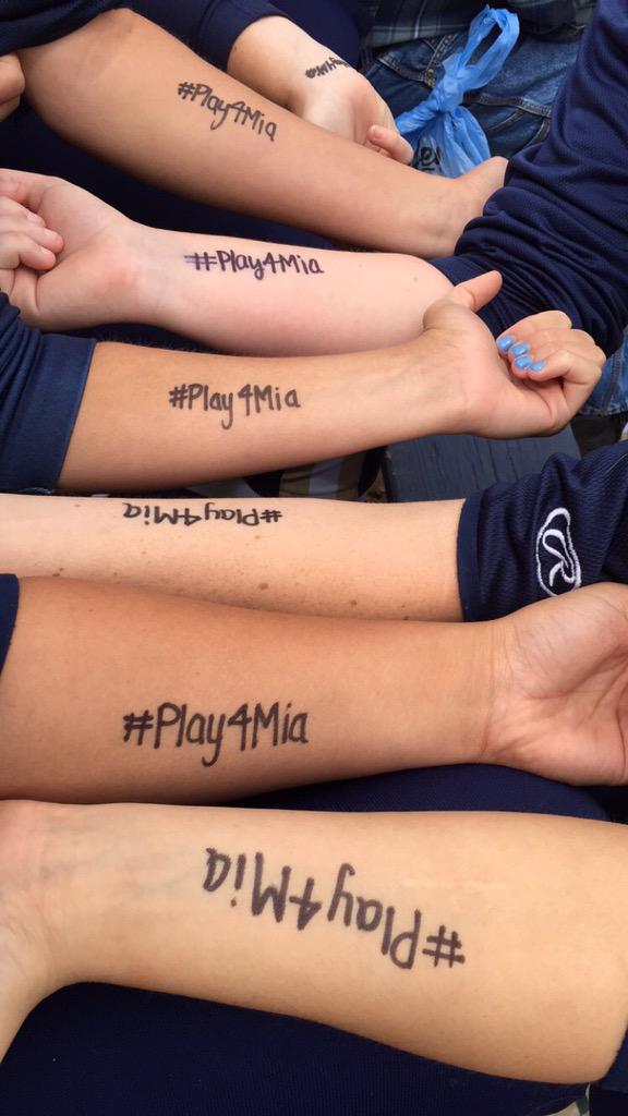 Hainesk2's tweet photo. #playforMia #PrayForMia http://t.co/SBBxXcaAji
