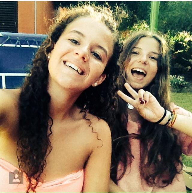 martaasm98's tweet photo. Ya solo 2 meses 💕💕 @paulaalarconb31 http://t.co/FLFHHNg88e