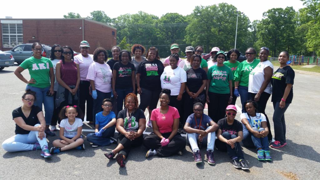 UTOAKA1908's tweet photo. 1908 Playground Mobilization Day #environmentalownership #1908playgrounds #1908playgroundmobilizationday #AKA1908 http://t.co/cut8MlRRqC
