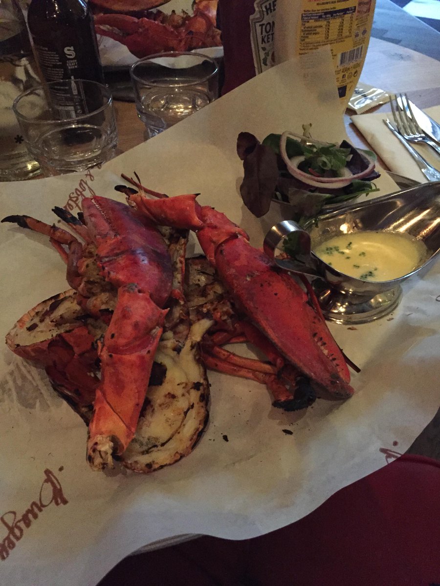 Having a fantastic dinner at the newly opened <a href="/burger_lobster/">Burger & Lobster</a>. Check out their fascinating #handdrawn website!