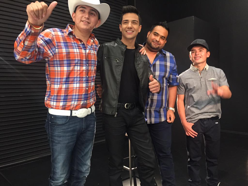 delrecords's tweet photo. @luiscoronel281 #LosPlebesDelRancho #JoseManuel #DeStudios 🔴💪🏼 http://t.co/aT280HcCjK