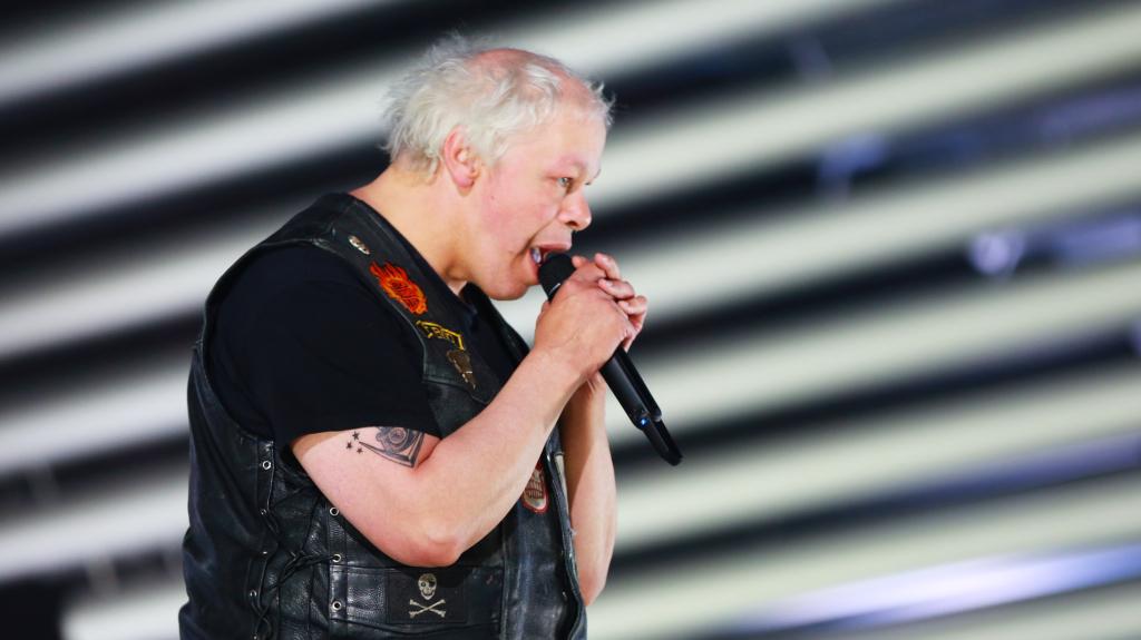 bbceurovision's tweet image. YAY PUNK IN #Eurovision !